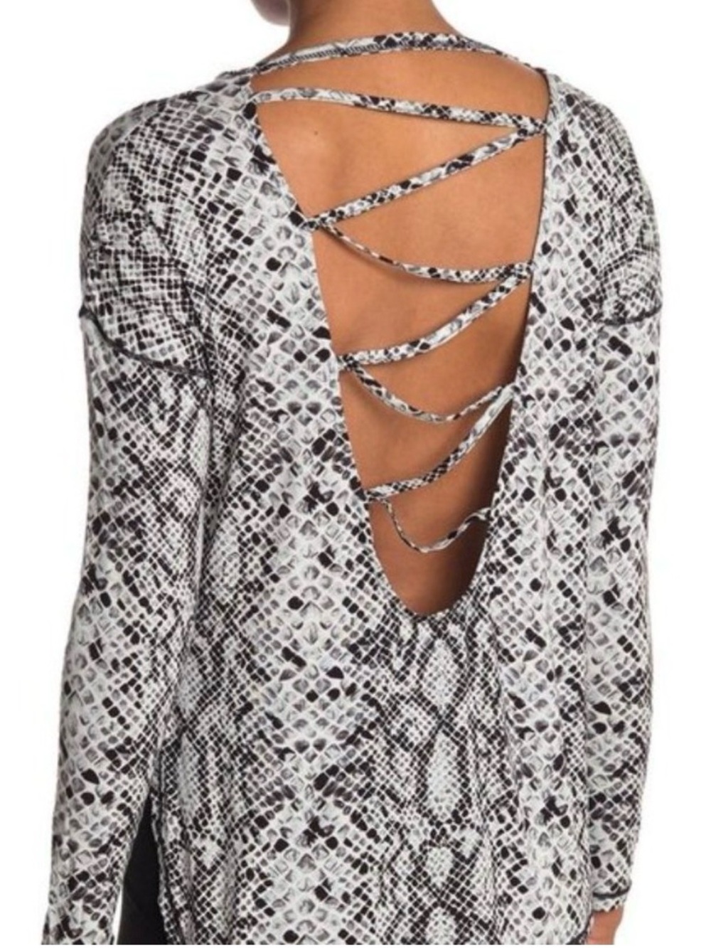 Good American Snake Print Open-Back Long Sleeve Top - Black & White